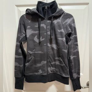 Athlete Triumph Black Camouflage Hoodie NWT size XS